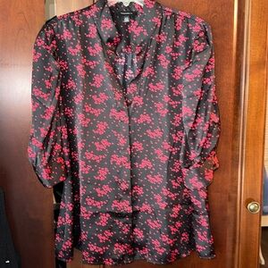 Tamara black and red heart print blouse. Size xl